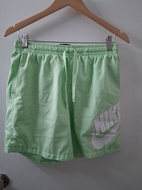 Nike Men's Light Green Drawstring Shorts